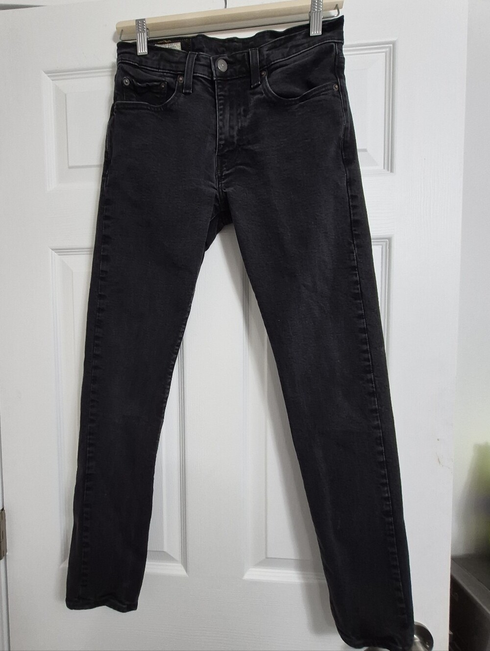 Levi's Straight Leg Jeans in Black